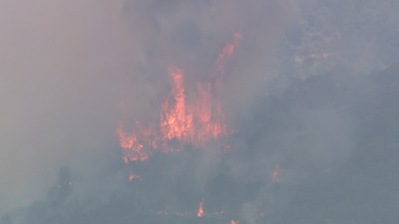 El incendio Almorox-Cadalso no afecta ya a núcleos urbanos