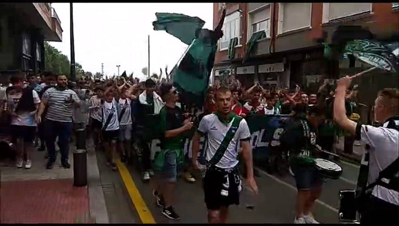 Ambiente Previo al Sestao River-Marino en Las Llanas por el Ascenso  a Segunda B