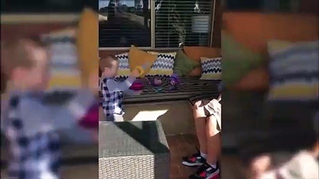 La blague que fait ce papa à son fils est bien cruelle