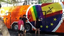 Autobús de Ciudadanos atacado en Barcelona