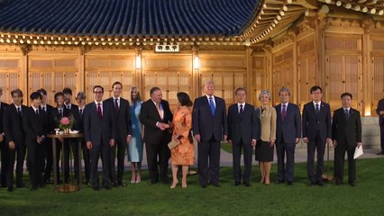 1년 7개월 만의 청와대에서 만난 한미 정상...'강경파' 볼턴은 불참 / YTN