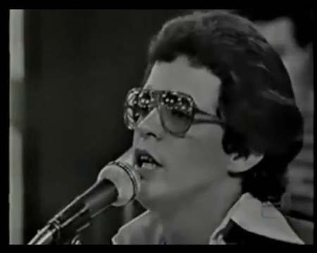 Hector lavoe - periodico de ayer - MICKY SUERO VIDEOS