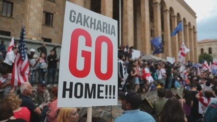 Georgianos salen por décimo día a la calle para exigir renuncia de ministro