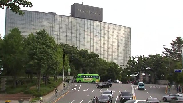 트럼프 방한 이틀째...호텔에서 기업인 간담회 / YTN