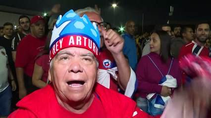 Chilenos festejan pase a semifinales tras derrotar a Colombia
