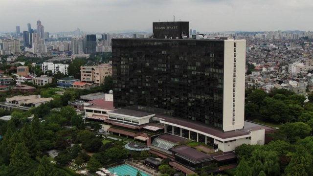 트럼프 방한 이틀째...잠시후 기업인 간담회 / YTN