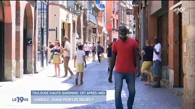 Spéciale Canicule: Les soldes d'été démarrent mal avec des clients qui ont du mal à se rendre dans les centre-villes assommés par la chaleur