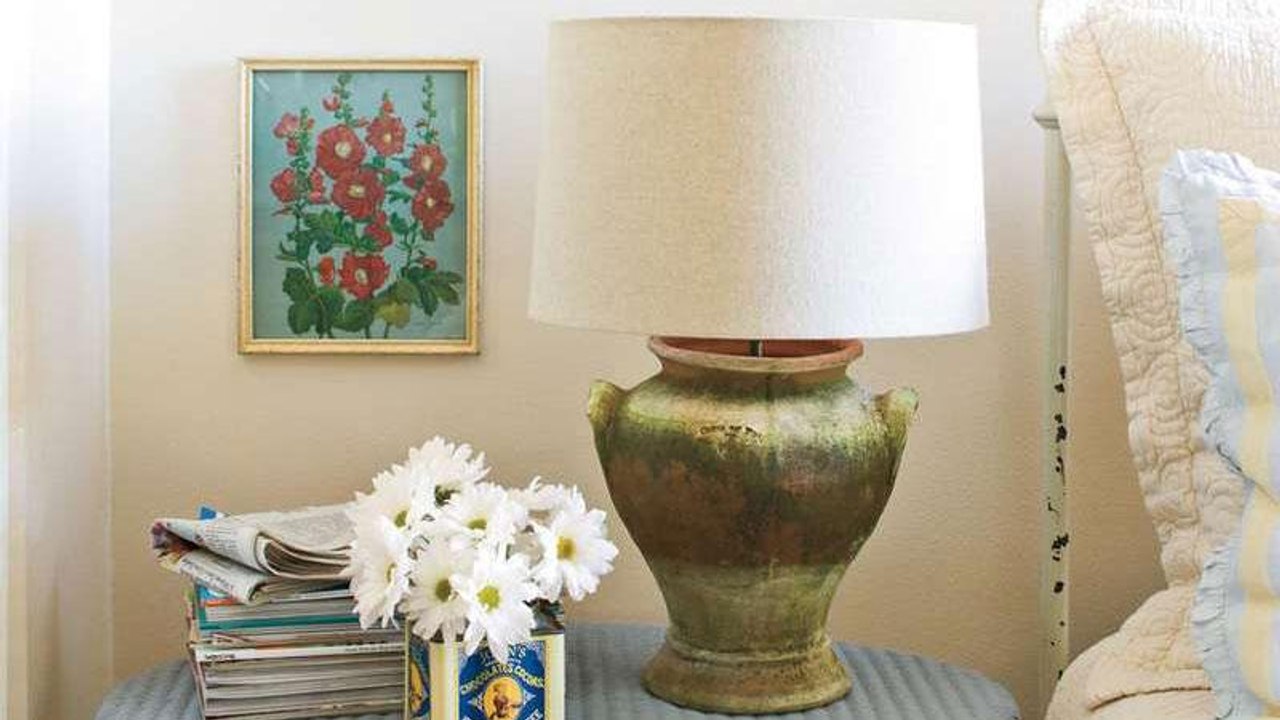 Turn An Old Planter Into A Lamp