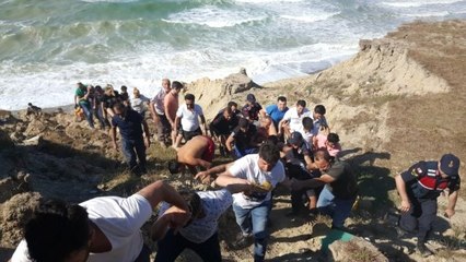 Kahreden haber! Denizde şortunu yıkayan 2 kardeşi dev dalgalar yuttu