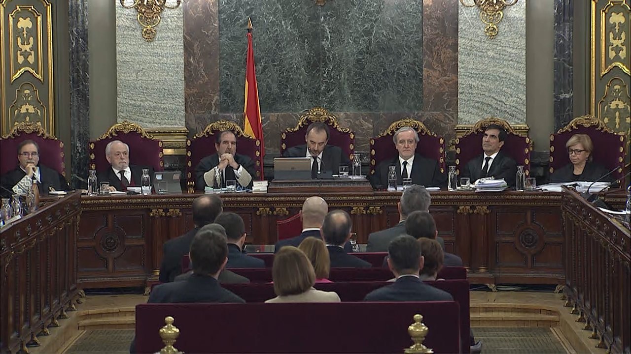 El CNI alerta de un intento de 'hackeo' a miembros del Supremo