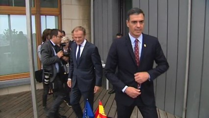 Pedro Sánchez se reúne con Donald Tusk antes de la cumbre europea.
