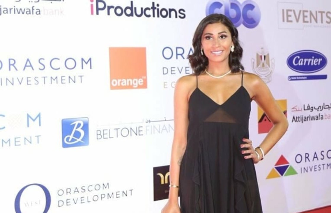 إطلالة دينا الشربيني في حفل ختام مهرجان الجونة