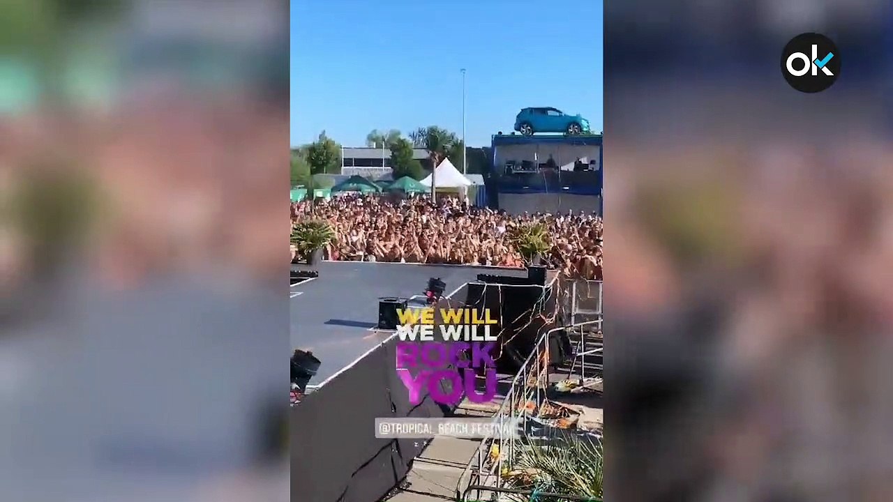 El mítico Deniz Aytekin, recordado el arbitraje del PSG - Barcelona, pinchando música en el Tropical Beach Festival (Alemania)