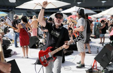 Rockin'1000 : « J'ai joué au Stade de France »