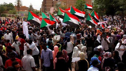 مليونية سودانية.. رفضا للعسكر وتمسكا بالمدنية