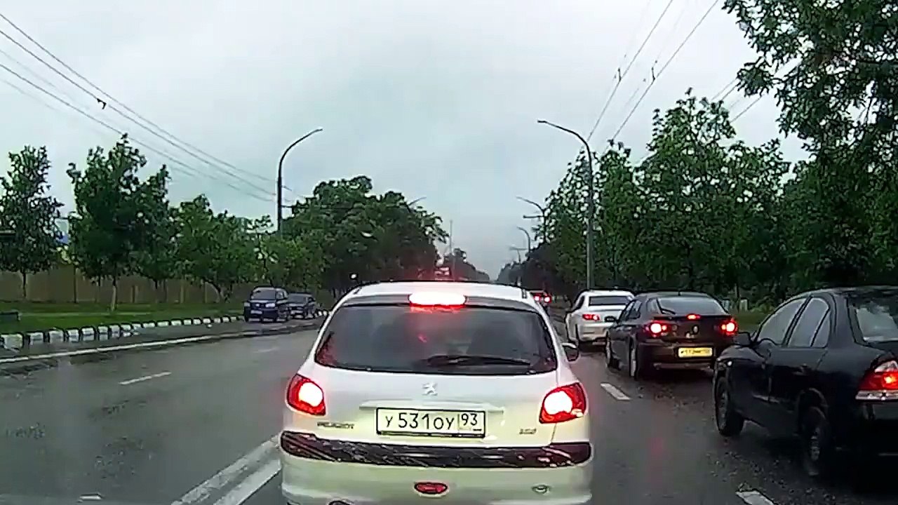 Idiotik Car Drivers_ Welcome in Russia_HD