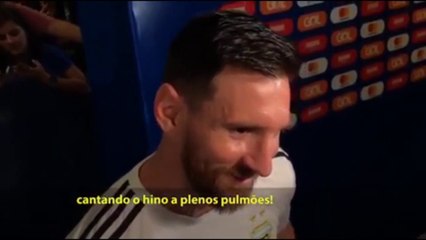 Messi responde porque cantou o hino da Argentina