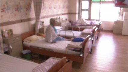 여성 기대 수명 85.7년...여성 세 중 한 명은 혼자 산다 / YTN