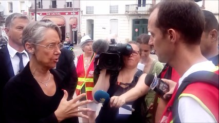 "Dites que c'est positif", la ministre Elisabeth Borne face à des cheminots CGT