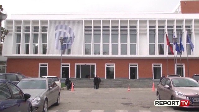 Bashkitë e djathta letër KQZ-së: Nuk do lejojmë materialet zgjedhore, do i asgjësojmë