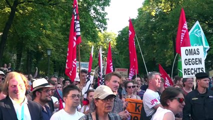 Demo für Kapitänin Rackete vor Italiens Konsulat in München