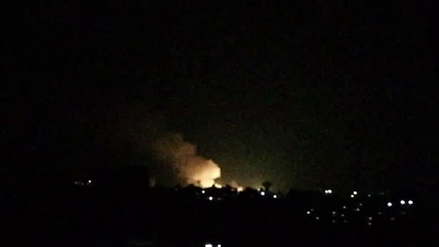 مقتل 15 شخصاً بينهم ستة مدنيين في القصف الاسرائيلي في سوريا (المرصد)