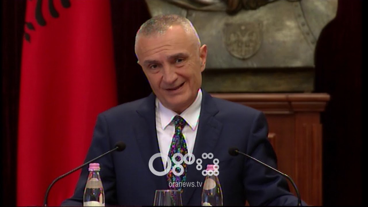 RTV Ora – Meta axhenda ime: Edi reflekto, nuk të takon të jesh protagonist i një të diele ndarëse