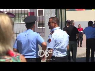 RTV Ora - Forcat Komando marrin në mbrojtje Ambasadat