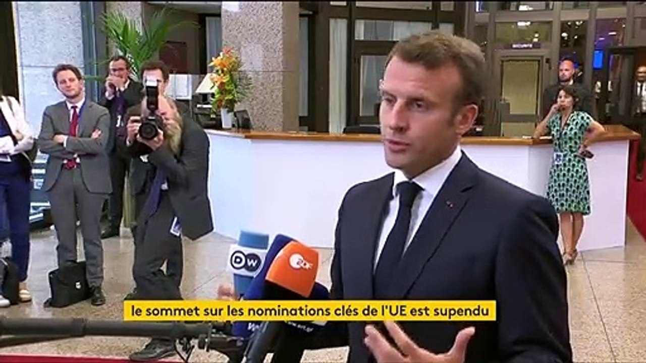 Emmanuel Macron dénonce des "divisions et parfois des ambitions personnelles" après la suspension du sommet de l'UE
