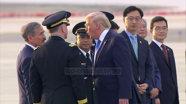 Trump fton Kim/ Takim në zonën e demilitarizuar - Top Channel Albania - News - Lajme