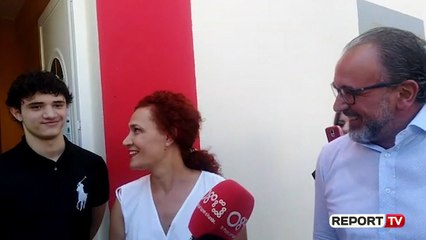 I biri shoqëron Dritan Lelin në votime: Kënaqësi që në fletë ishte dhe emri i babait tim