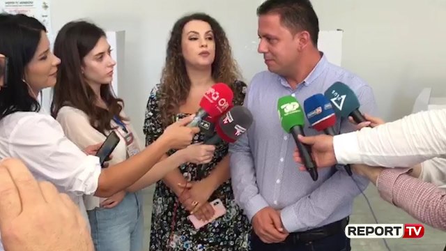 Report TV - Krali pas votimit Do jem kryebashkiaku i Kavajës për të majtë dhe të djathtë