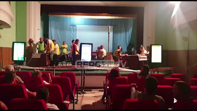 Report TV -Ka nisur numërimi i votave në Tepelenë dhe Memaliaj