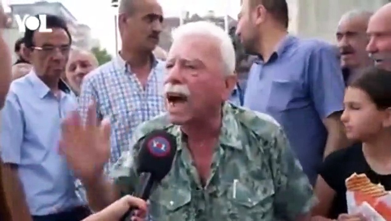 BİR TARAFTA AÇIZ DİYEN VATANDAŞ.. DİĞER TARAFTA EKONOMİMİZ ÇOK GÜZEL DİYEN BİR VATANDAŞ. YORUM SİZLERİN!!!!