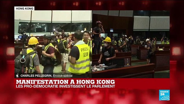 Hong Kong : Les manifestants envahissent le Parlement, leur stratégie pas encore claire