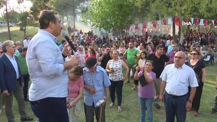 Üreticiye destek olmak için vatandaşlara 15 ton karpuz dağıtıldı