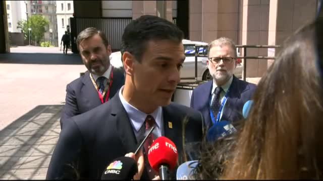 Pedro Sánchez confirma que acordará el día de la investidura por teléfono