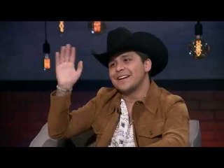 ¿Cómo ha sido la relación de Christan Nodal con el alcohol, las drogas y mujeres?