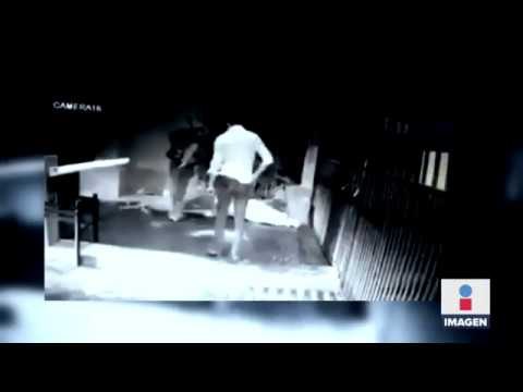 Detienen a dos hombres por golpear al vigilante de un fraccionamiento | Noticias con Ciro Gómez