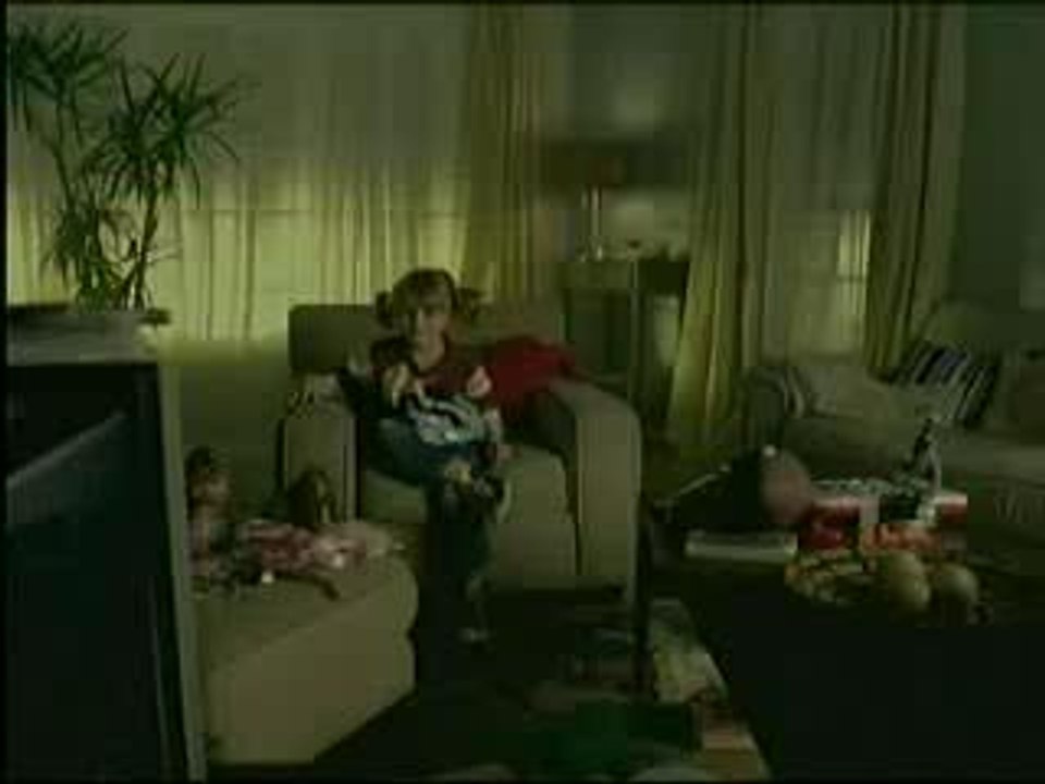 Pink-Stupid_Girls