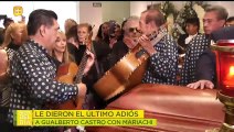 ¡LLENO DE ANÉCDOTAS, NOSTALGIA  Y MÚSICA! Así se llevó a cabo el último adiós a Gualberto Castro.