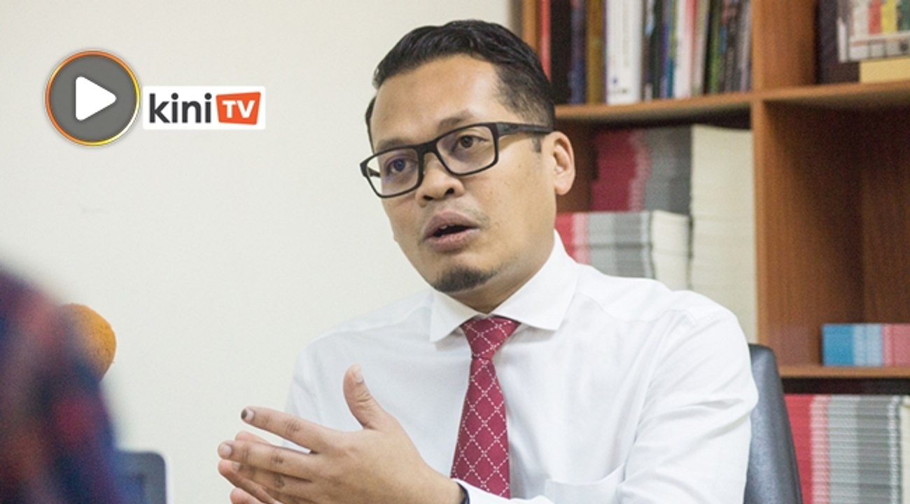 Nik Nazmi bercerai