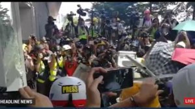 Situasi di Hong Kong Memanas