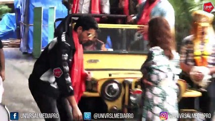 Parineeti Chopra EMBARASSED by Siddhart Malhotra's WEIRD Behaviour