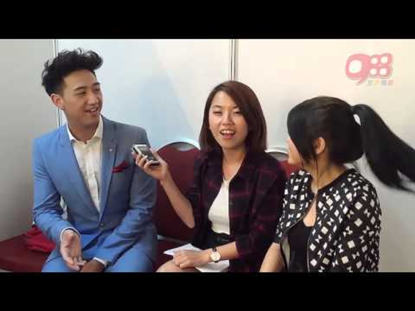 ⁣988《第15届全球华语歌曲排行榜》颁奖典礼后台访问（周柏豪 & 冯允谦)