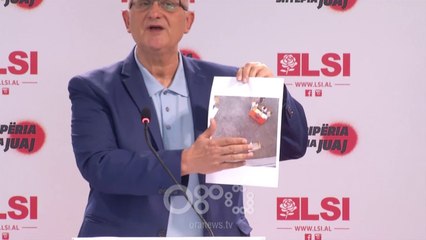 RTV Ora - Denoncimi i Vasilit: Në kutitë e votimit në Durrës gjenden mijëra vota më shumë