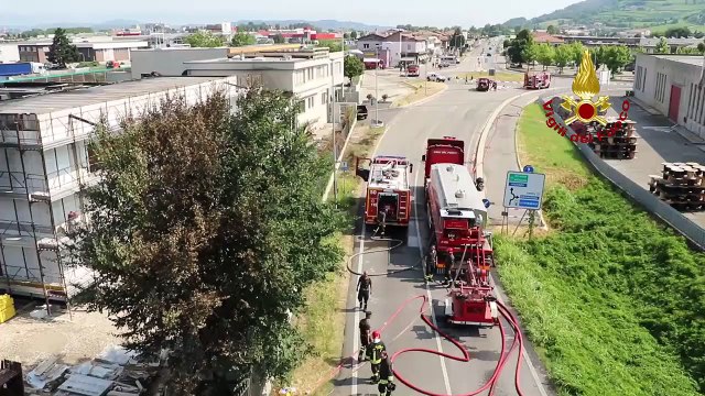 Brendola (VI) - Incendio in fabbrica di vernici il giorno dopo (02.07.19)