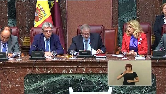 VOX vota con PSOE y Podemos para impedir que el PSOE presida en Murcia