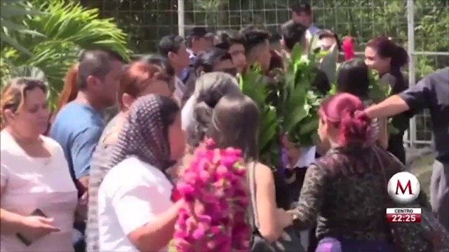 Sepultan en El Salvador a padre e hija ahogados en el Río Bravo