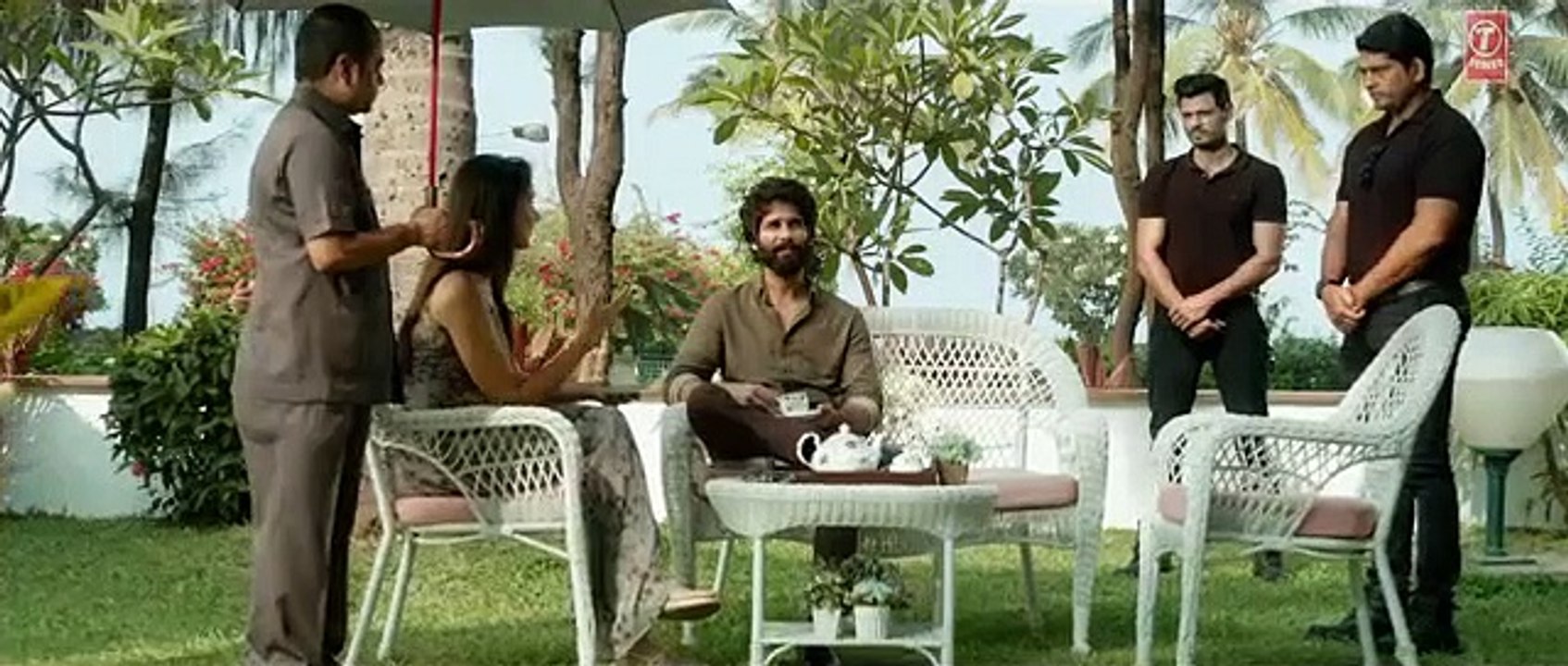 FULL SONG: Yeh Aaina | Kabir Singh | Shahid Kapoor, Kiara Advani | Amaal Mallik Feat. Shreya Ghoshal